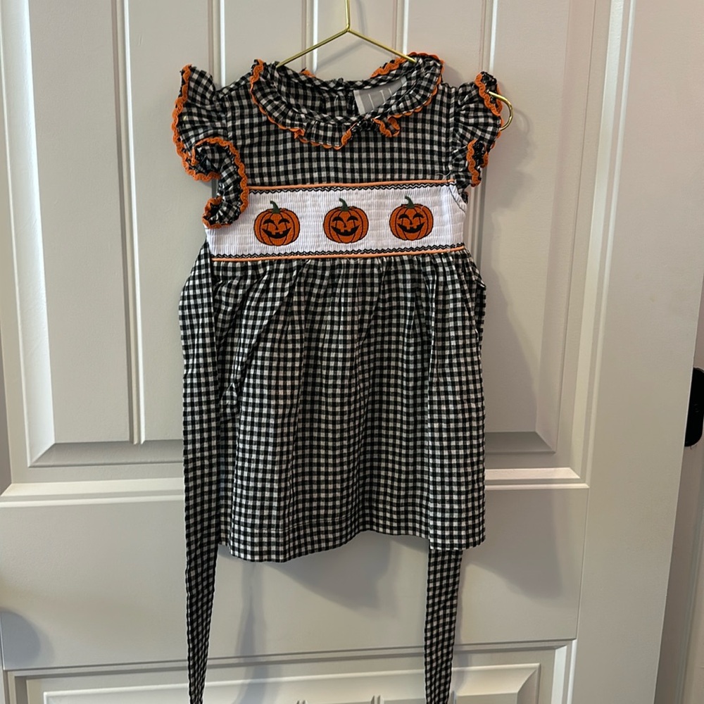Pumpkin dress